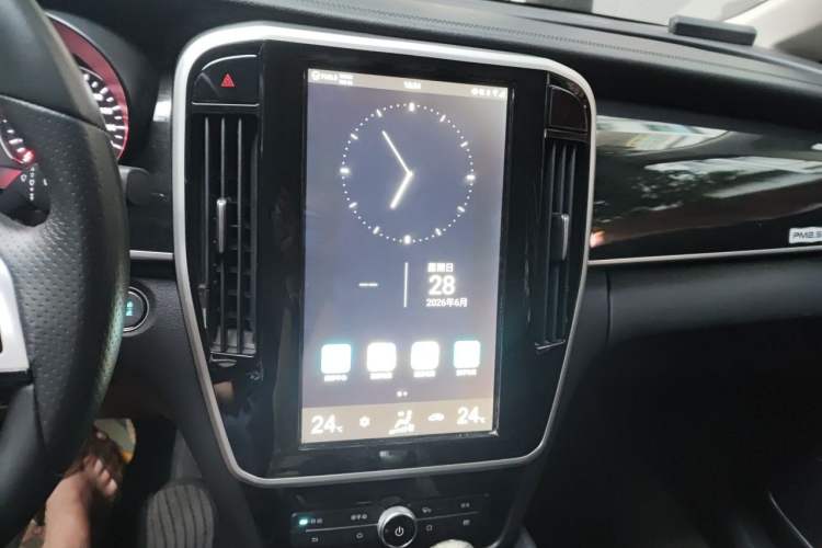 Used BYD Song MAX 2017 1.5T Automatic Smart Connect Elite 7-Seater Audio And AC Panel