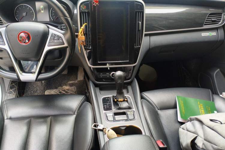 Used BYD Song MAX 2017 1.5T Automatic Smart Connect Elite 7-Seater Audio And AC Panel