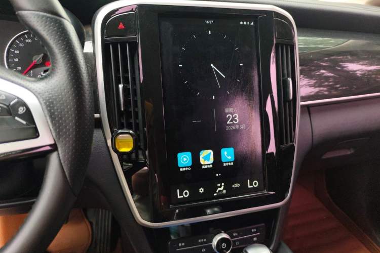 Used BYD Song MAX 2017 1.5T Automatic Smart Connect Luxury 7-Seater Audio And AC Panel