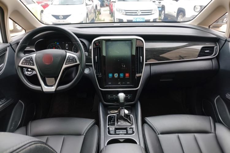 Used BYD Song MAX 2017 1.5T Automatic Smart Connect Prestige 7-Seater Center Console