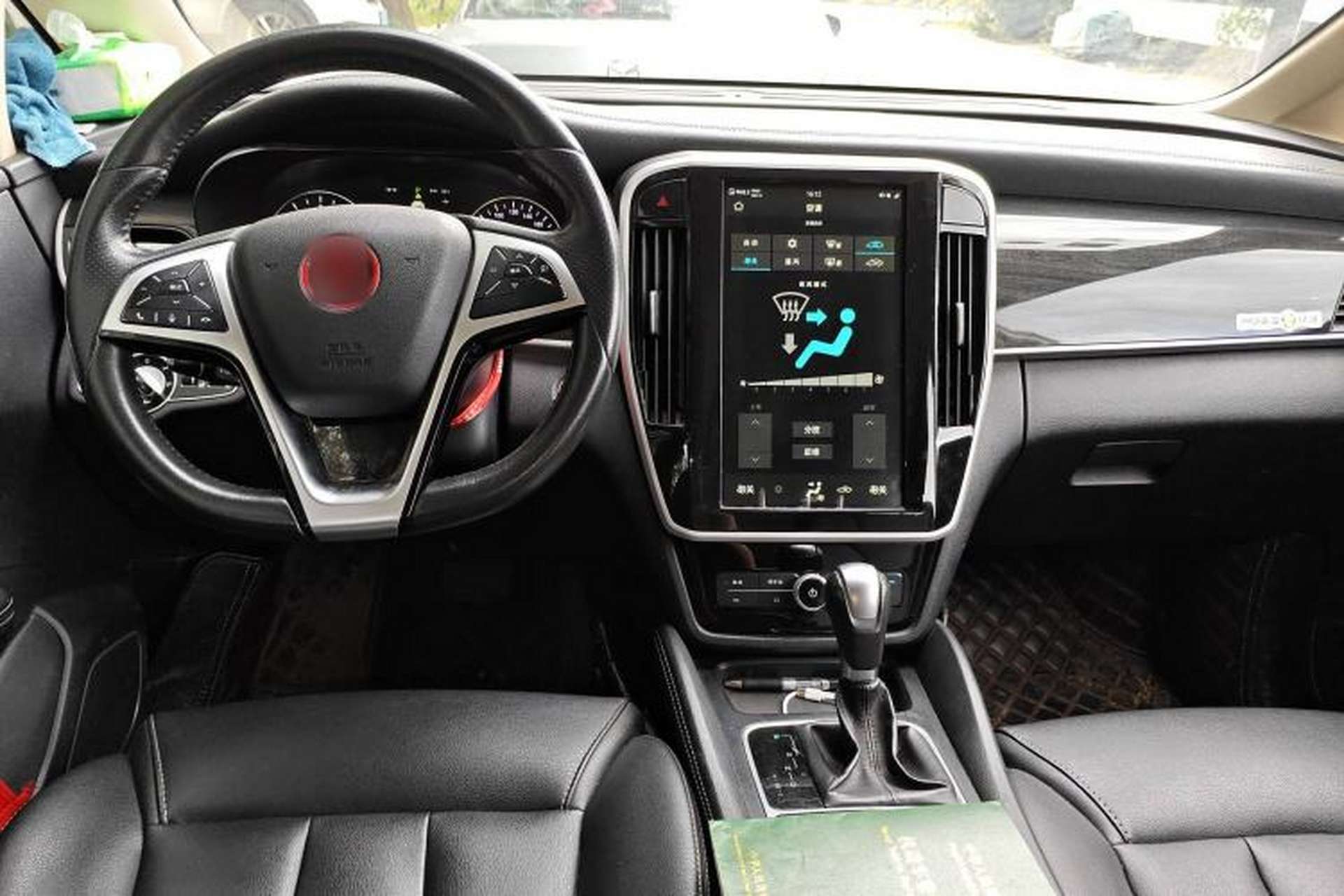 Used BYD Song MAX 2017 1.5T Automatic Smart Connect Elite 7-Seater Center Console