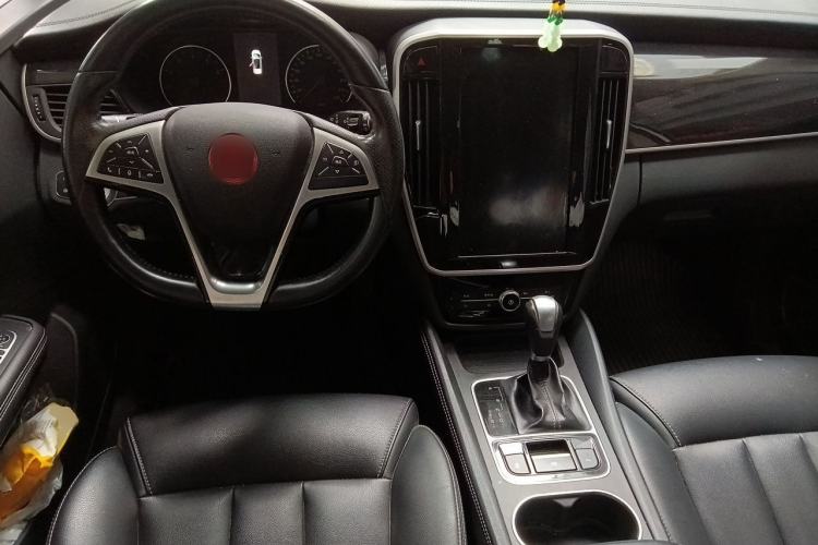 Used BYD Song MAX 2017 1.5T Automatic Smart Connect Elite 7-Seater Center Console