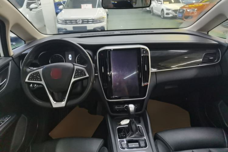 Used BYD Song MAX 2017 1.5T Automatic Smart Connect Prestige 7-Seater Center Console
