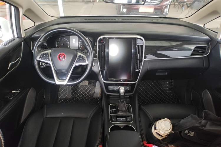 Used BYD Song MAX 2017 1.5T Automatic Smart Connect Elite 7-Seater Center Console