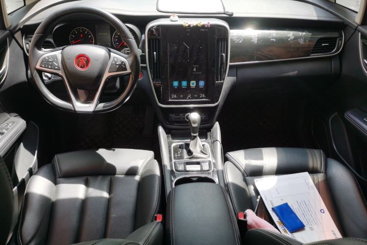 Used BYD Song MAX 2017 1.5T Automatic Smart Connect Luxury 7-Seater Center Console