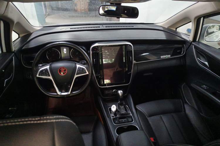 Used BYD Song MAX 2017 1.5T Automatic Smart Connect Elite 7-Seater Center Console