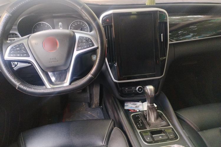 Used BYD Song MAX 2017 1.5T Automatic Smart Connect Prestige 7-Seater Center Console