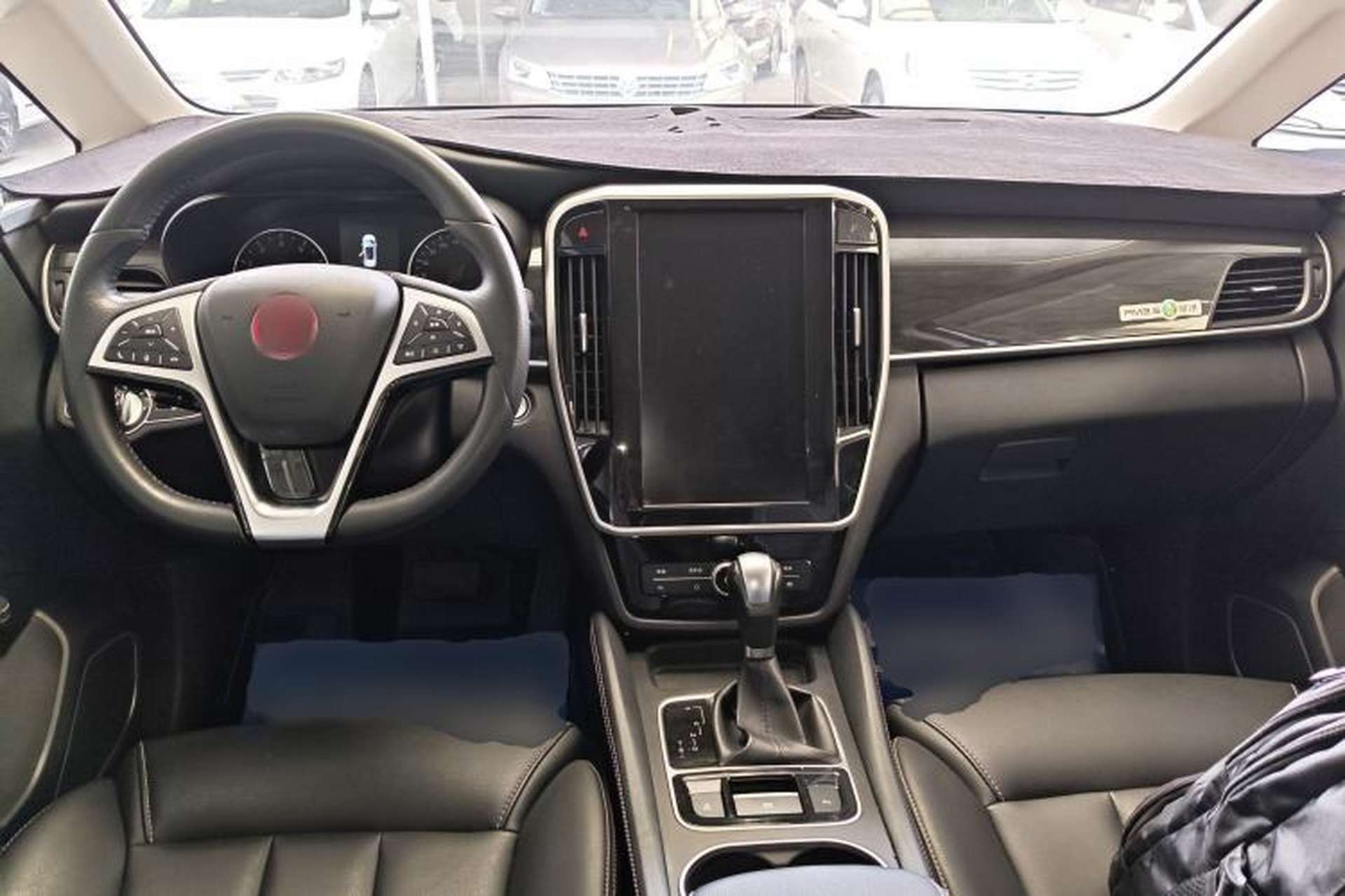 Used BYD Song MAX 2017 1.5T Automatic Smart Connect Prestige 7-Seater Center Console