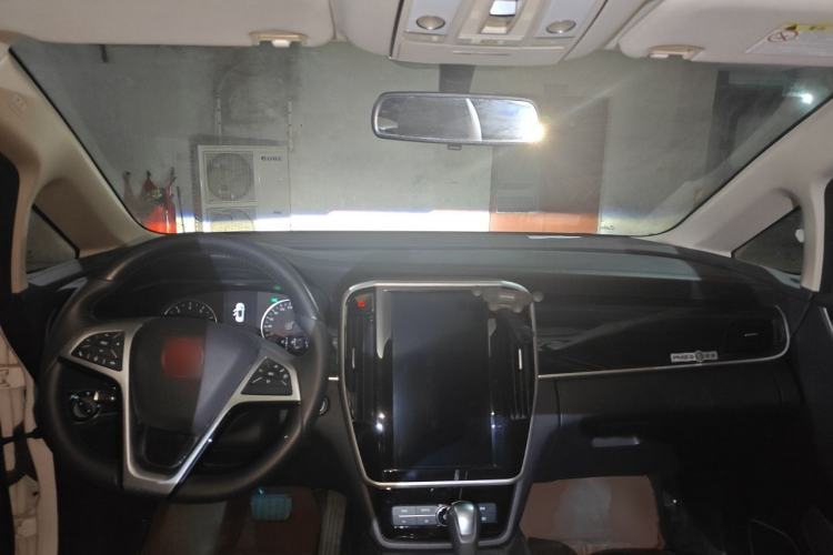 Used BYD Song MAX 2017 1.5T Automatic Smart Connect Elite 7-Seater Center Console