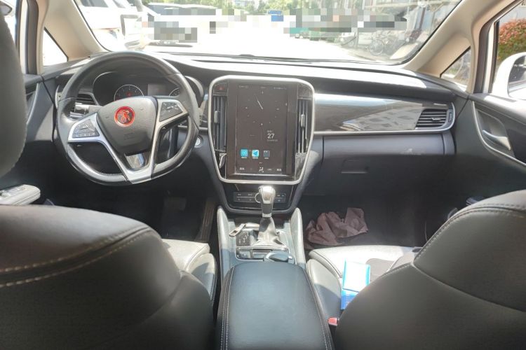 Used BYD Song MAX 2017 1.5T Automatic Smart Connect Elite 7-Seater Center Console