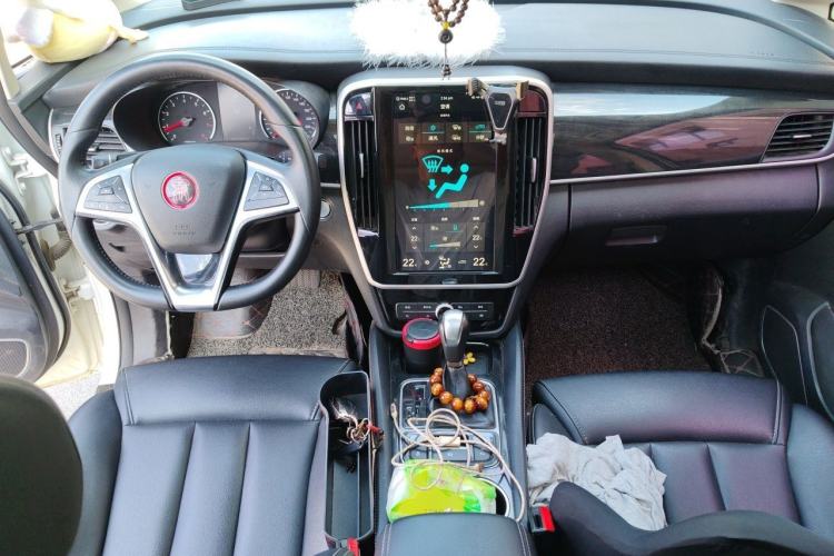 Used BYD Song MAX 2017 1.5T Automatic Smart Connect Elite 7-Seater Center Console