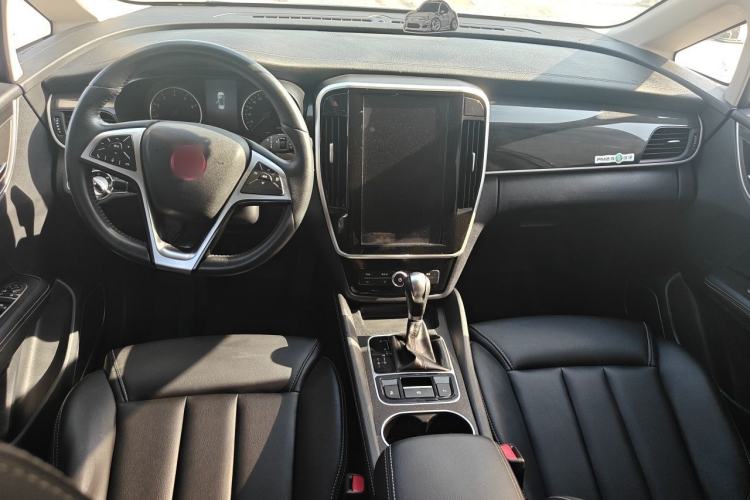Used BYD Song MAX 2017 1.5T Automatic Smart Connect Elite 7-Seater Center Console