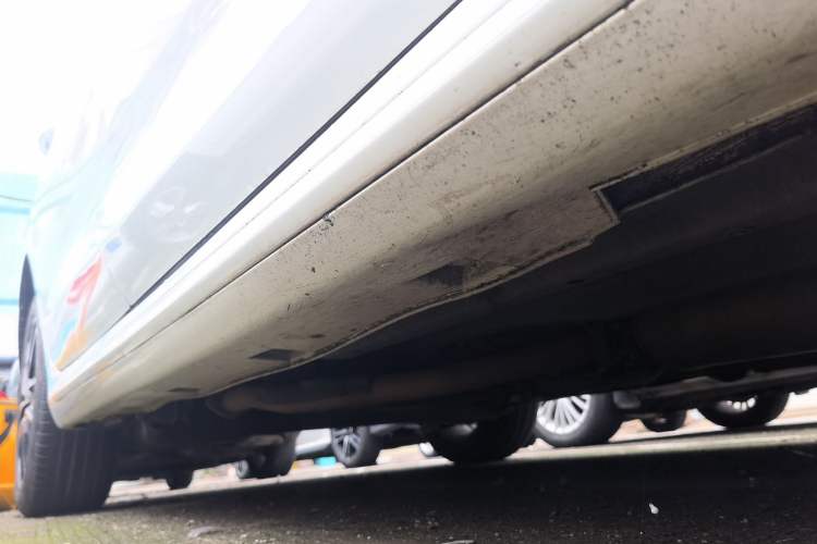 Used BYD Song MAX 2017 1.5T Automatic Smart Connect Prestige 7-Seater Chassis Front Right