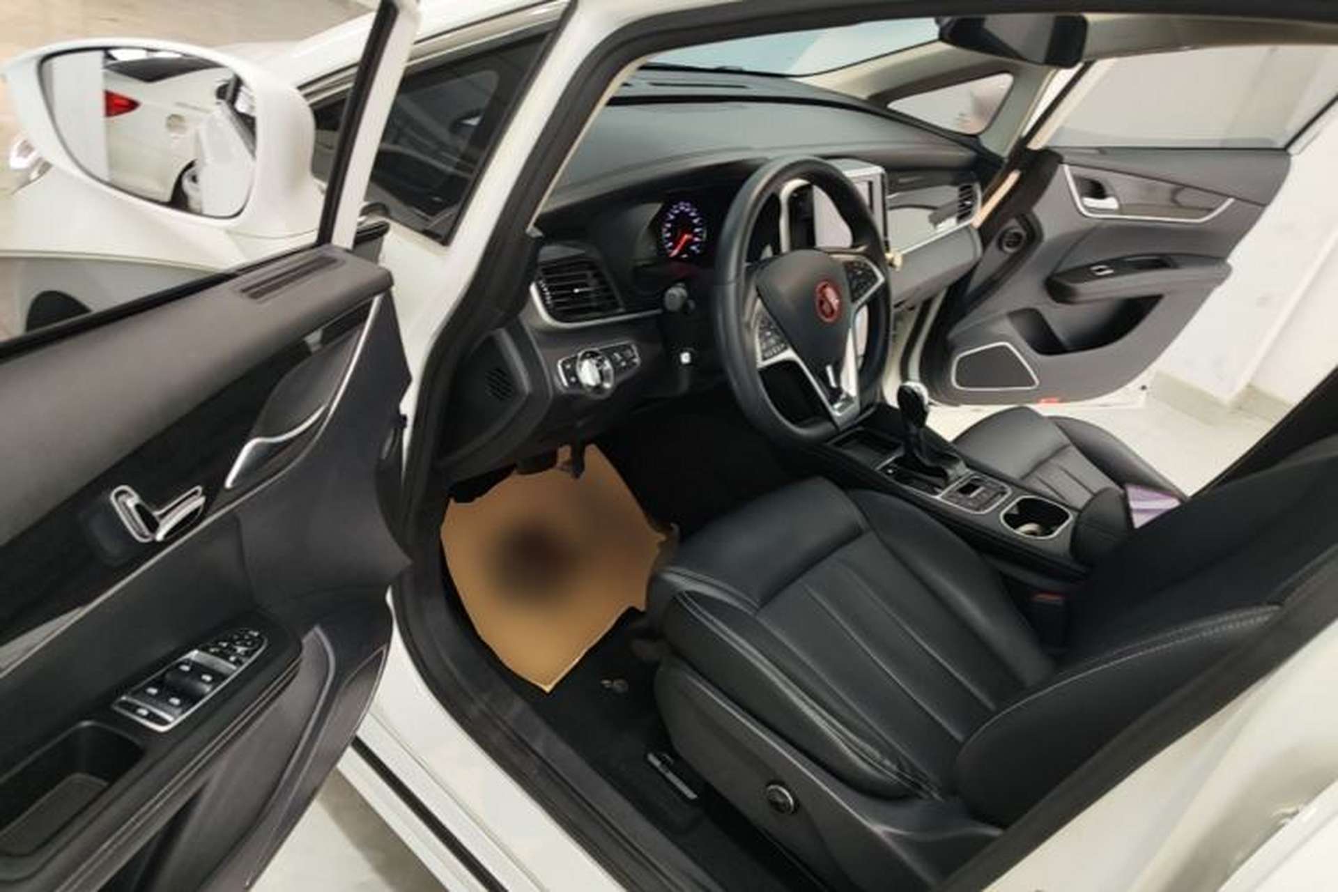 Used BYD Song MAX 2017 1.5T Automatic Smart Connect Prestige 7-Seater Driver Seat