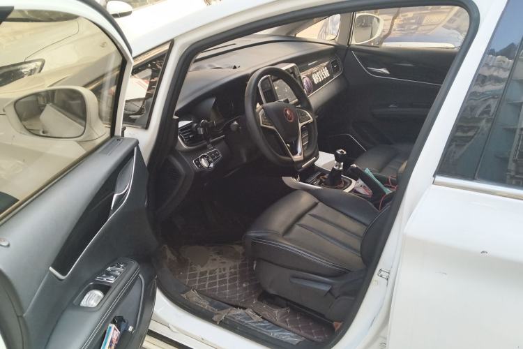 Used BYD Song MAX 2017 1.5T Manual Comfort 7-Seater Driver Seat