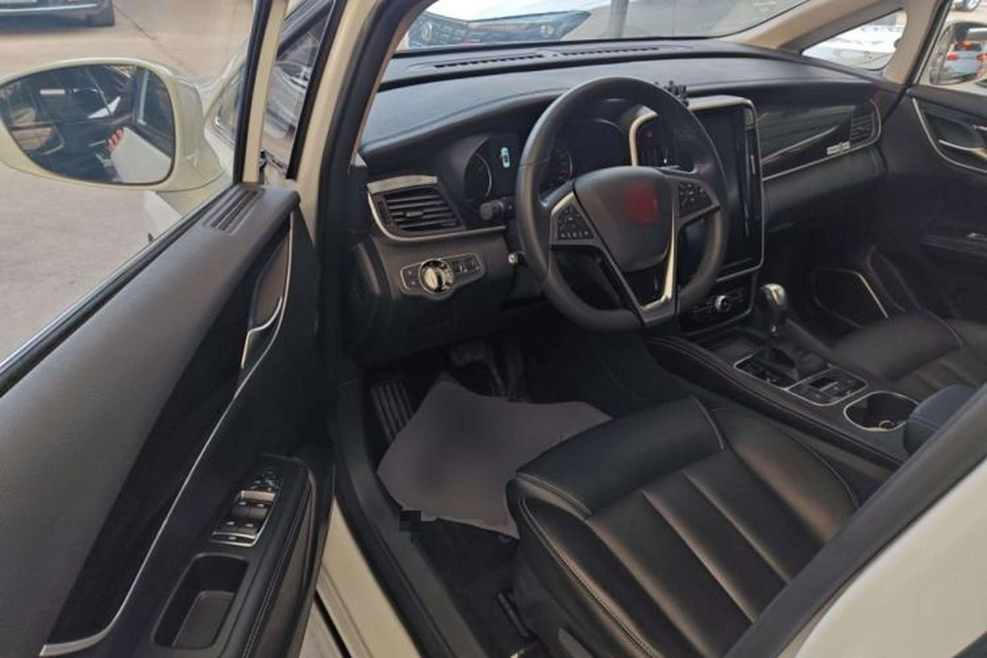Used BYD Song MAX 2017 1.5T Automatic Smart Connect Elite 7-Seater Driver Seat