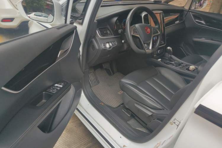 Used BYD Song MAX 2017 1.5T Automatic Smart Connect Elite 7-Seater Driver Seat