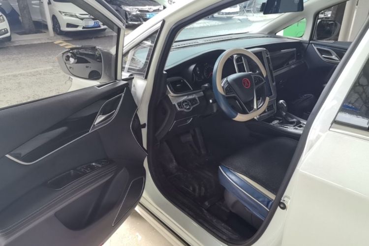 Used BYD Song MAX 2017 1.5T Automatic Smart Connect Elite 7-Seater Driver Seat