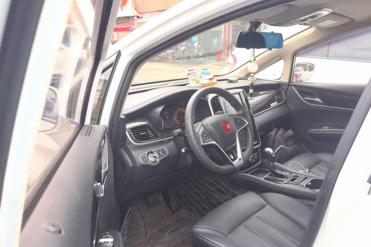Used BYD Song MAX 2017 1.5T Automatic Smart Connect Prestige 7-Seater Driver Seat