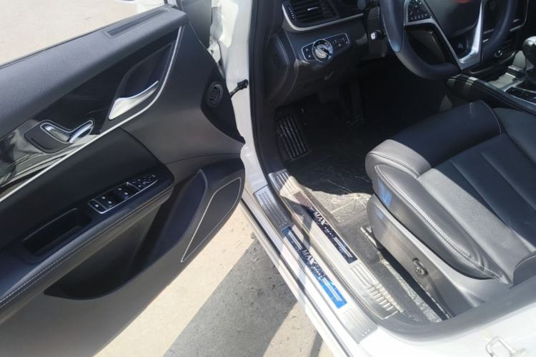 Used BYD Song MAX 2017 1.5T Automatic Smart Connect Prestige 7-Seater Driver Seat