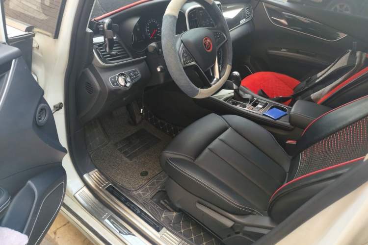 Used BYD Song MAX 2017 1.5T Automatic Smart Connect Elite 7-Seater Driver Seat