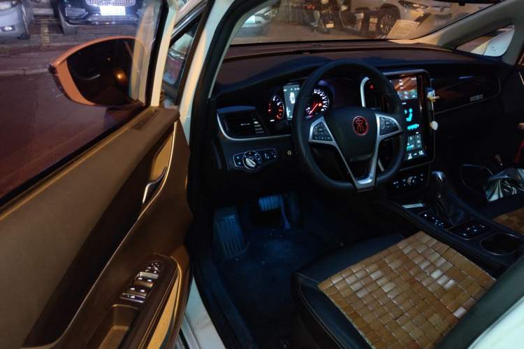 Used BYD Song MAX 2017 1.5T Automatic Smart Connect Elite 7-Seater Driver Seat