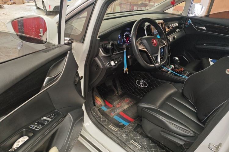 Used BYD Song MAX 2017 1.5T Automatic Smart Connect Elite 7-Seater Driver Seat