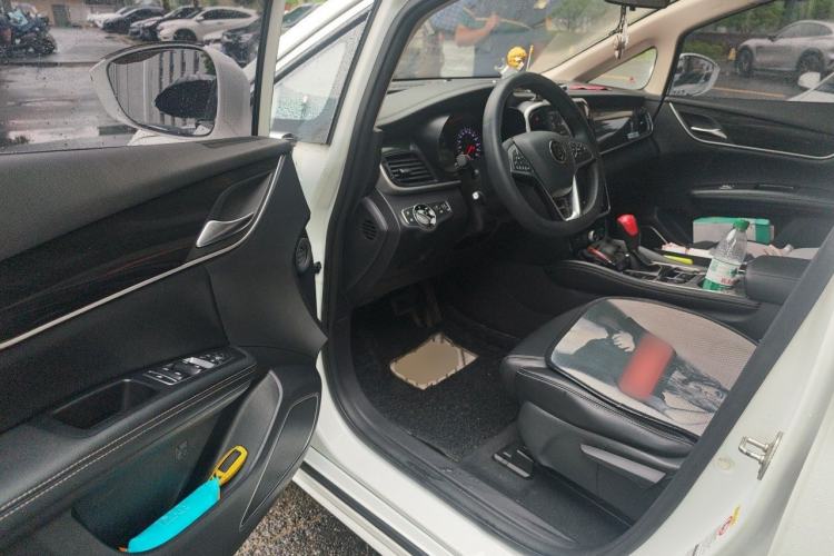 Used BYD Song MAX 2017 1.5T Automatic Smart Connect Elite 7-Seater Driver Seat