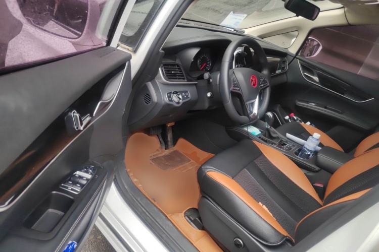 Used BYD Song MAX 2017 1.5T Automatic Smart Connect Prestige 7-Seater Driver Seat
