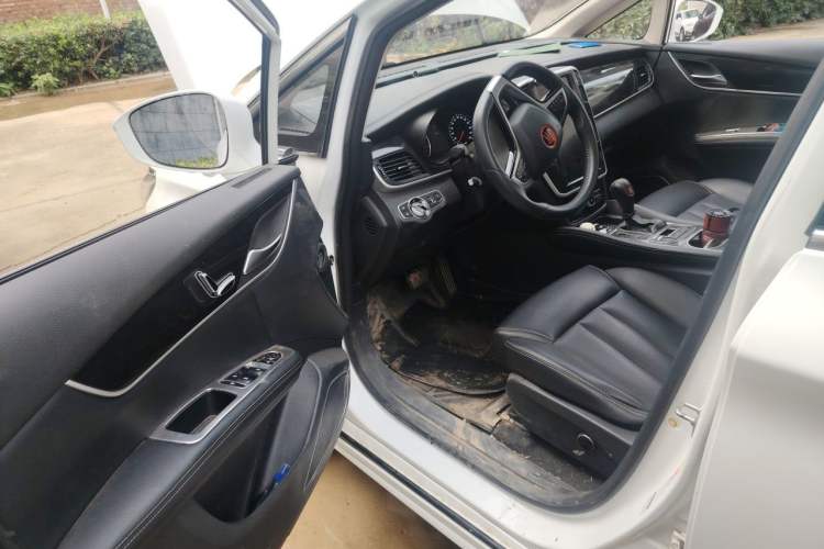 Used BYD Song MAX 2017 1.5T Automatic Smart Connect Prestige 7-Seater Driver Seat
