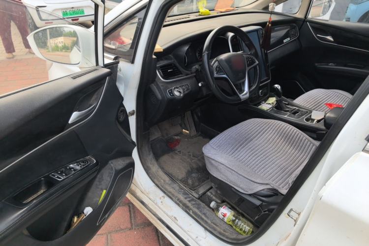 Used BYD Song MAX 2017 1.5T Automatic Smart Connect Elite 7-Seater Driver Seat