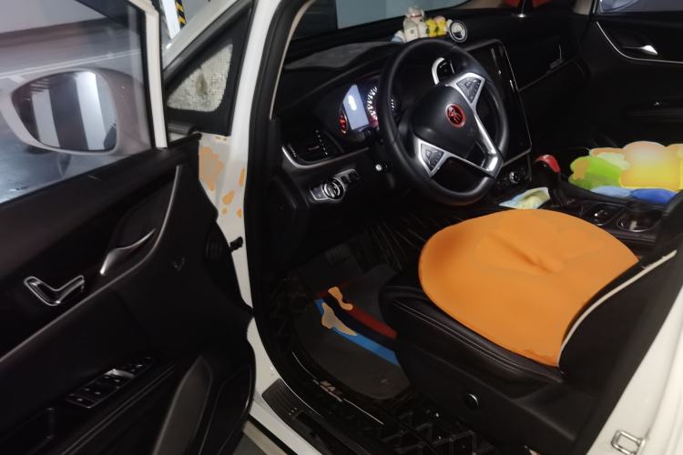Used BYD Song MAX 2017 1.5T Automatic Smart Connect Prestige 7-Seater Driver Seat