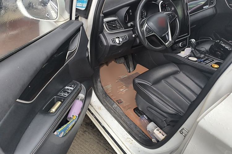 Used BYD Song MAX 2017 1.5T Automatic Smart Connect Elite 7-Seater Driver Seat