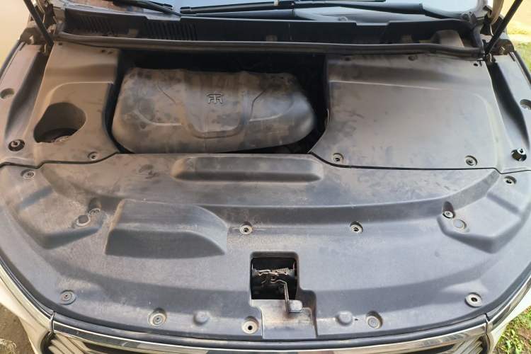 Used BYD Song MAX 2017 1.5T Automatic Smart Connect Elite 7-Seater Engine Bay