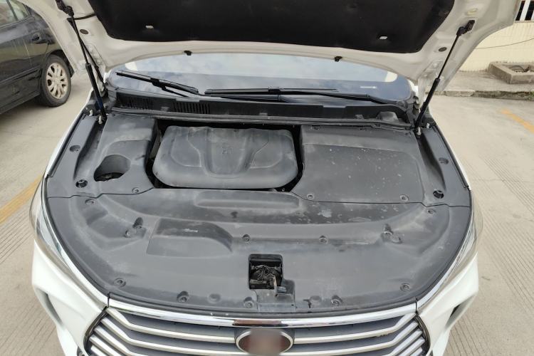Used BYD Song MAX 2017 1.5T Automatic Smart Connect Elite 7-Seater Engine Bay