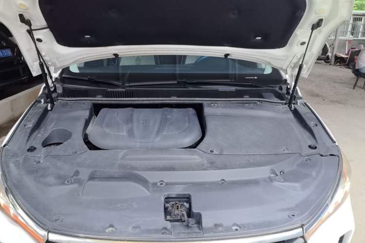 Used BYD Song MAX 2017 1.5T Automatic Smart Connect Elite 7-Seater Engine Bay
