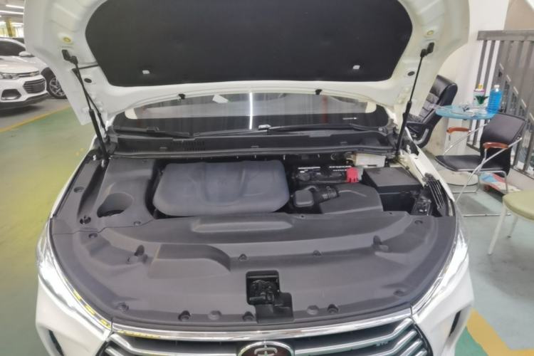 Used BYD Song MAX 2017 1.5T Automatic Smart Connect Prestige 7-Seater Engine Bay