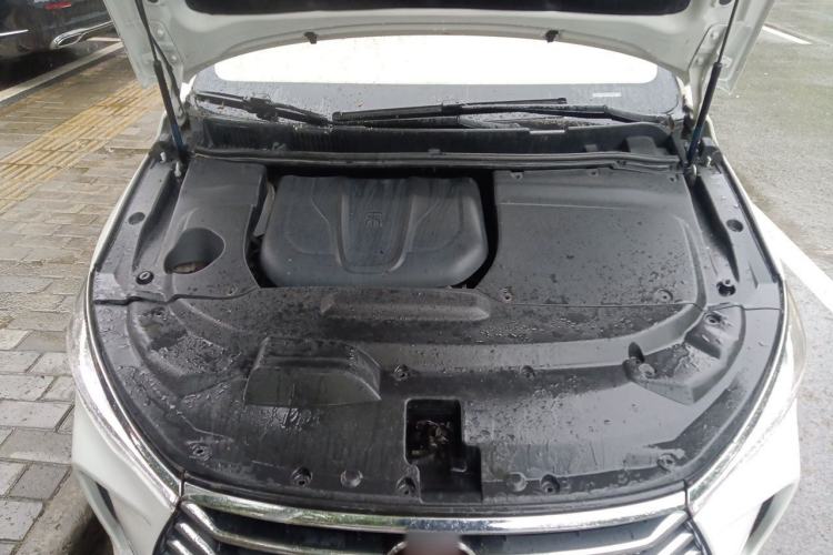 Used BYD Song MAX 2017 1.5T Automatic Smart Connect Elite 7-Seater Engine Bay