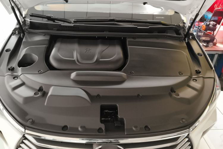 Used BYD Song MAX 2017 1.5T Automatic Smart Connect Elite 7-Seater Engine Bay