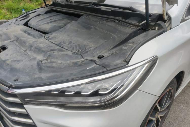 Used BYD Song MAX 2017 1.5T Automatic Smart Connect Luxury 7-Seater Engine Bay Left