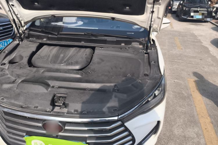 Used BYD Song MAX 2017 1.5T Automatic Smart Connect Elite 7-Seater Engine Bay Left