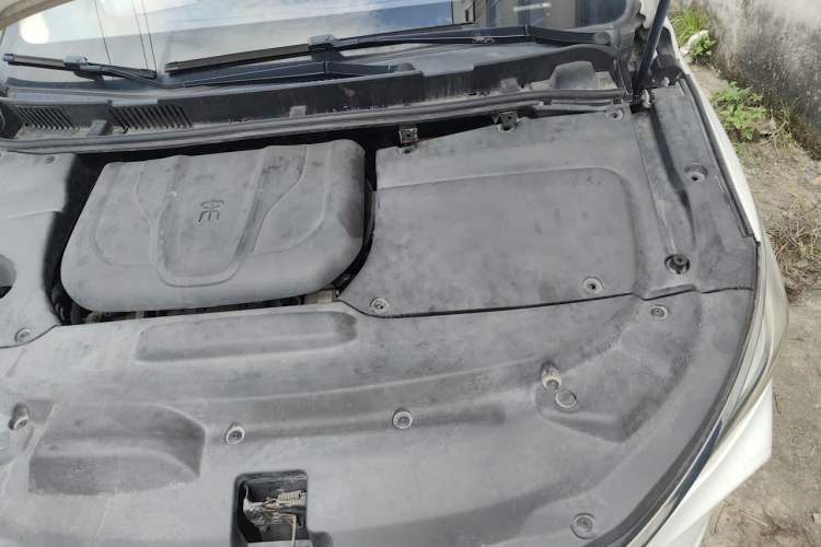Used BYD Song MAX 2017 1.5T Automatic Smart Connect Elite 7-Seater Engine Bay Left
