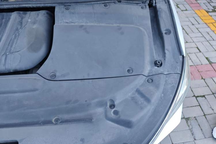 Used BYD Song MAX 2017 1.5T Automatic Smart Connect Prestige 7-Seater Engine Bay Left