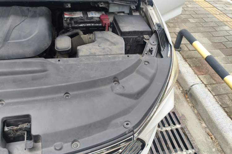 Used BYD Song MAX 2017 1.5T Automatic Smart Connect Elite 7-Seater Engine Bay Left