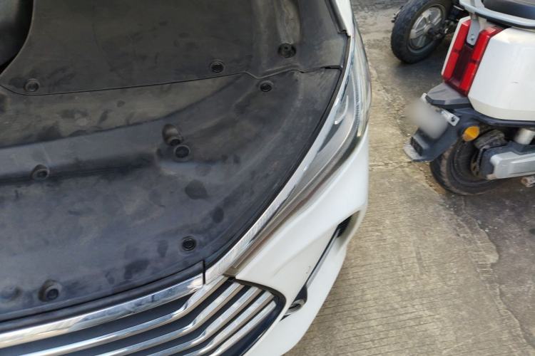 Used BYD Song MAX 2017 1.5T Automatic Smart Connect Prestige 7-Seater Engine Bay Left