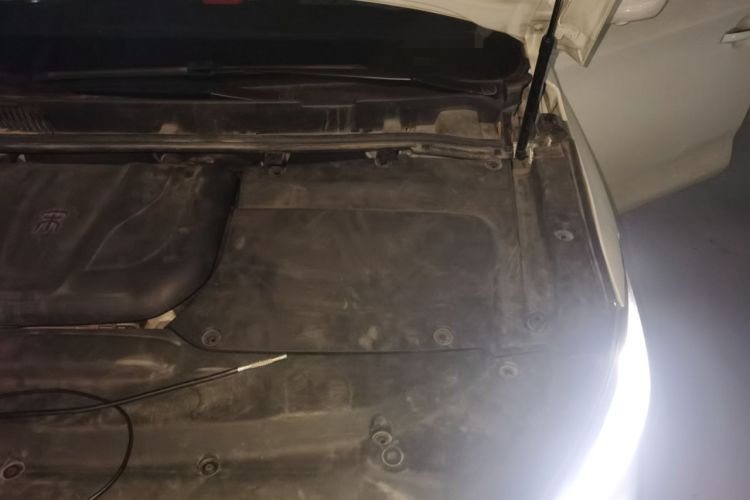 Used BYD Song MAX 2017 1.5T Automatic Smart Connect Prestige 7-Seater Engine Bay Left