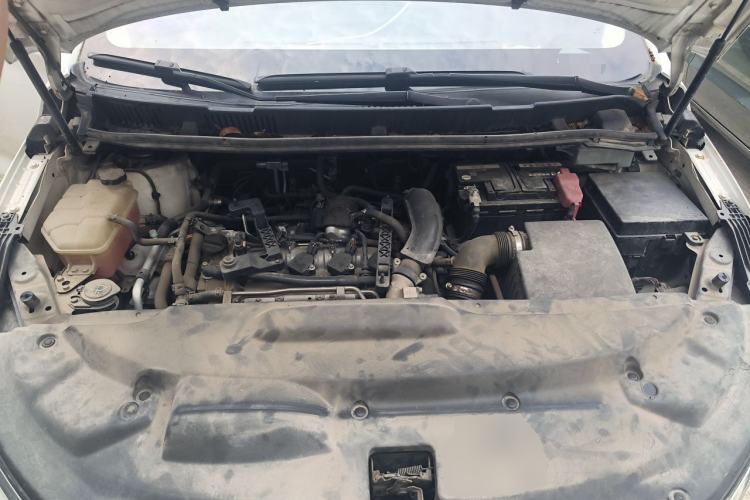 Used BYD Song MAX 2017 1.5T Manual Smart Connect Luxury 7-Seater Engine Bay