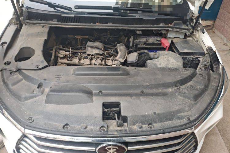 Used BYD Song MAX 2017 1.5T Automatic Smart Connect Elite 7-Seater Engine Bay