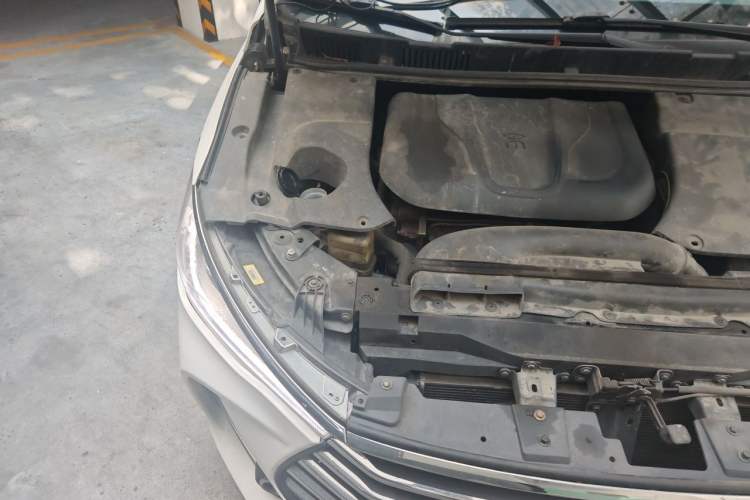 Used BYD Song MAX 2017 1.5T Automatic Smart Connect Elite 7-Seater Engine Bay Right