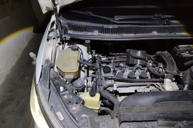 Used BYD Song MAX 2017 1.5T Automatic Smart Connect Elite 7-Seater Engine Bay Right